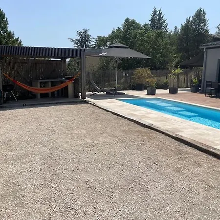 Kevin Piscine, Pool House Et Petanque 6 A 8 Personnes *