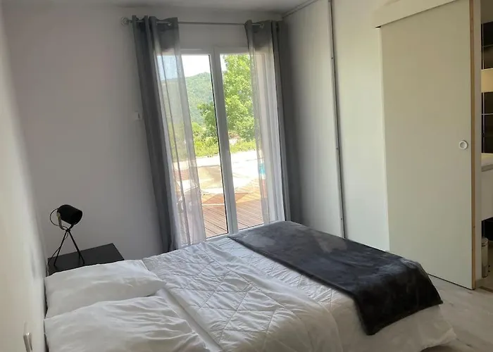 Kevin Piscine, Pool House Et Petanque 6 A 8 Personnes Villa