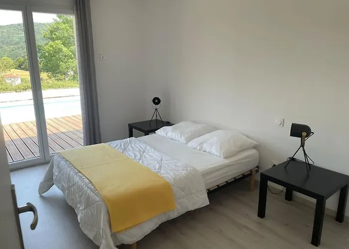 Kevin Piscine, Pool House Et Petanque 6 A 8 Personnes * Villefranche-de-Rouergue