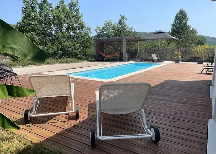 Kevin Piscine, Pool House Et Petanque 6 A 8 Personnes Villefranche-de-Rouergue