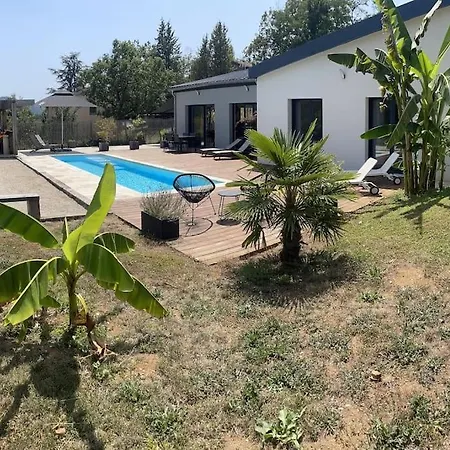 Вилла Kevin Piscine, Pool House Et Petanque 6 A 8 Personnes *